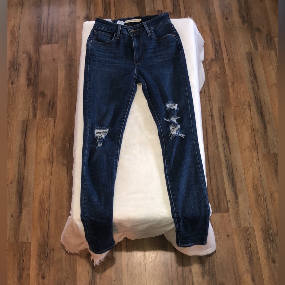 Levi’s high-rise skinny jeans, size 26,.